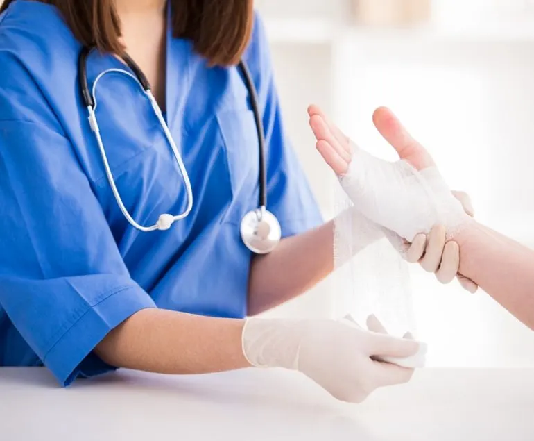 İZMİR EVDE PANSUMAN 11